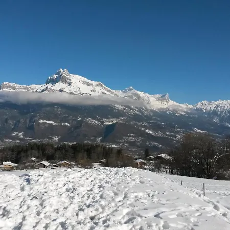 Rez de chaussée très calme vue Mont-Blanc Combloux Chambre photo